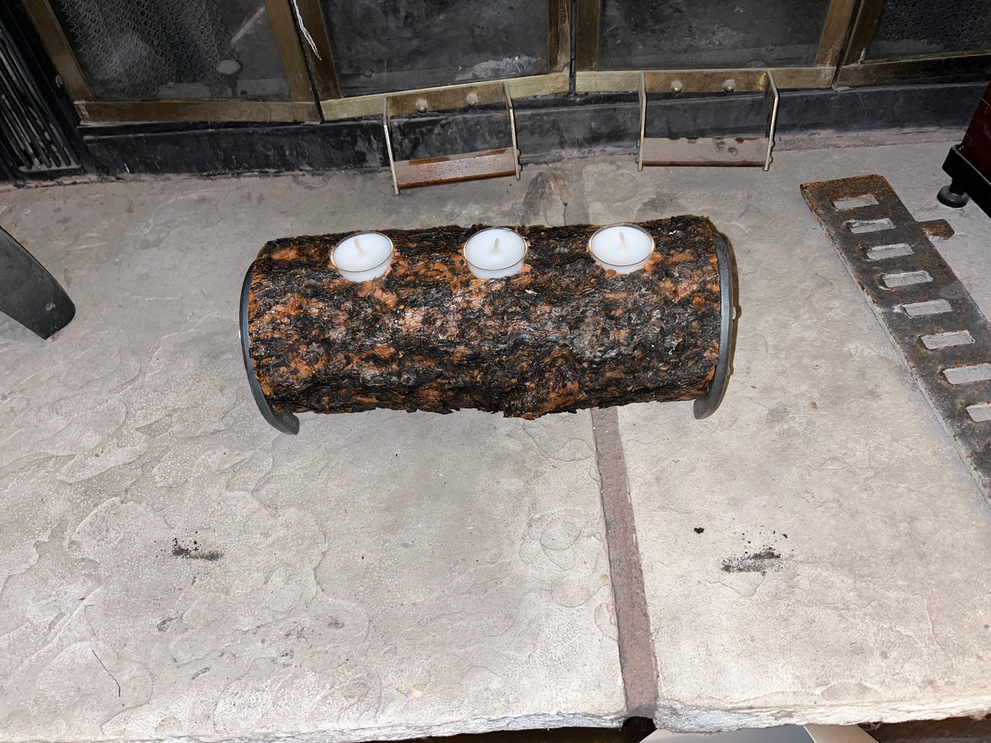 Ponderosa Pine Yule Log with Horseshoe Legs