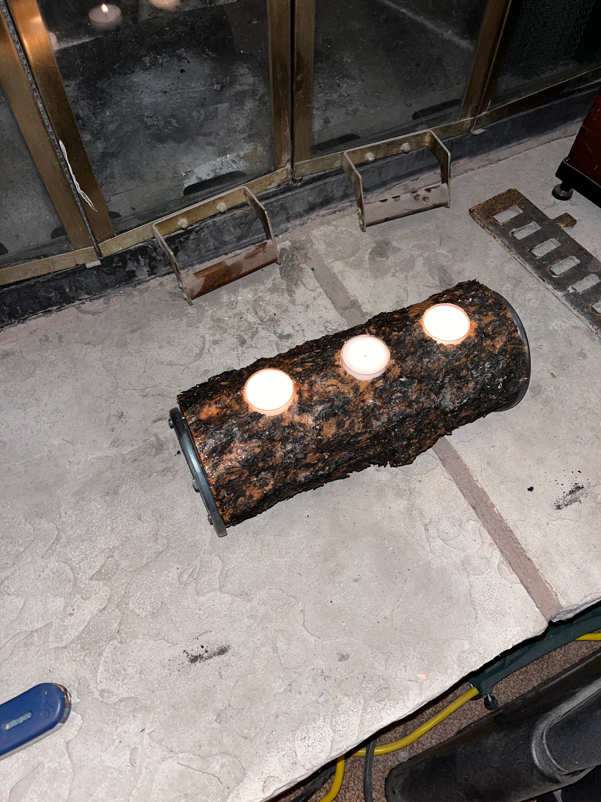 Ponderosa Pine Yule Log with Horseshoe Legs