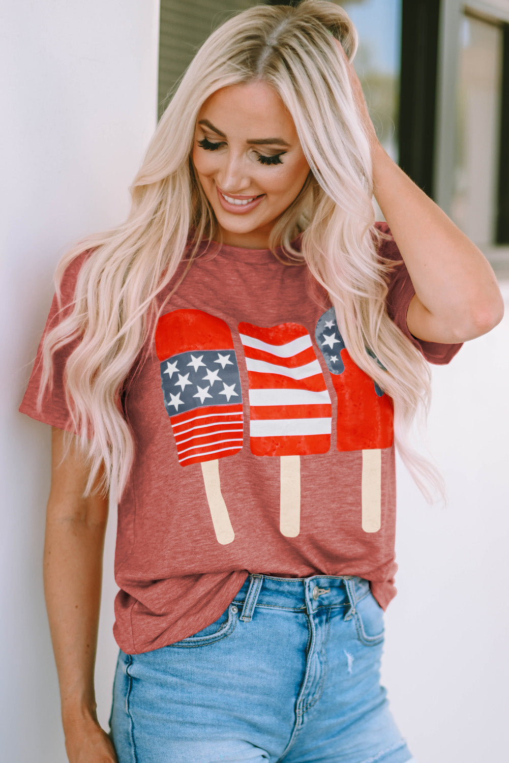 Lick 'Em US Flag Round Neck Short Sleeve T-Shirt in Size S, M, L, XL