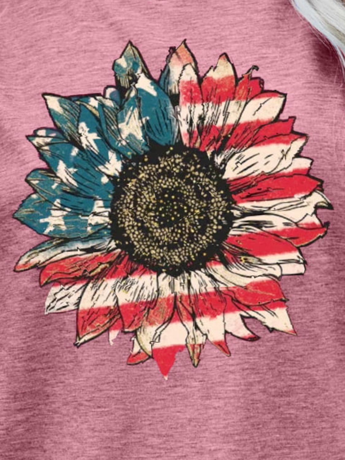 US Flag Flower Graphic Tee in Size S, M, L, XL