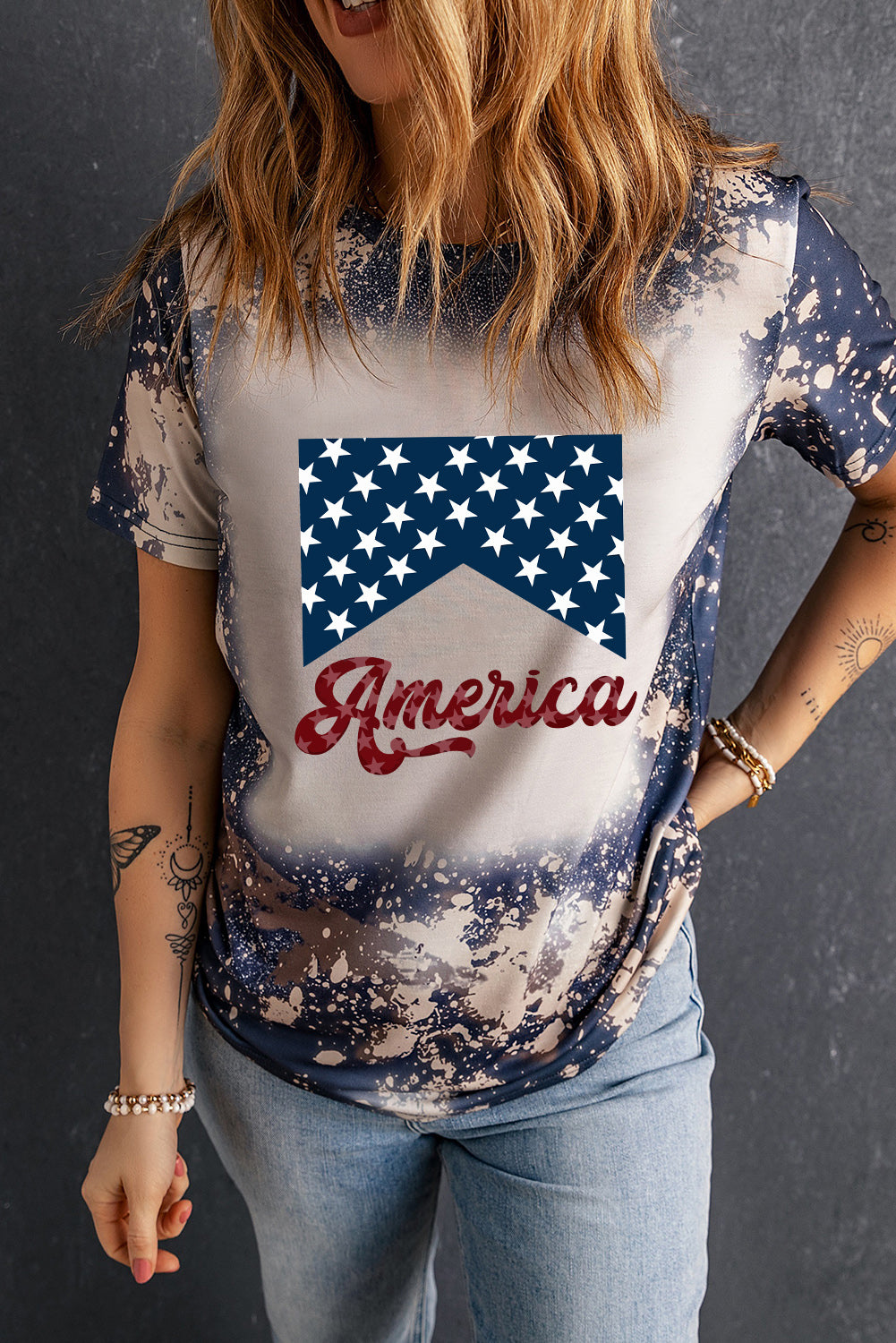 AMERICA Round Neck Short Sleeve T-Shirt in Size S, M, L, XL